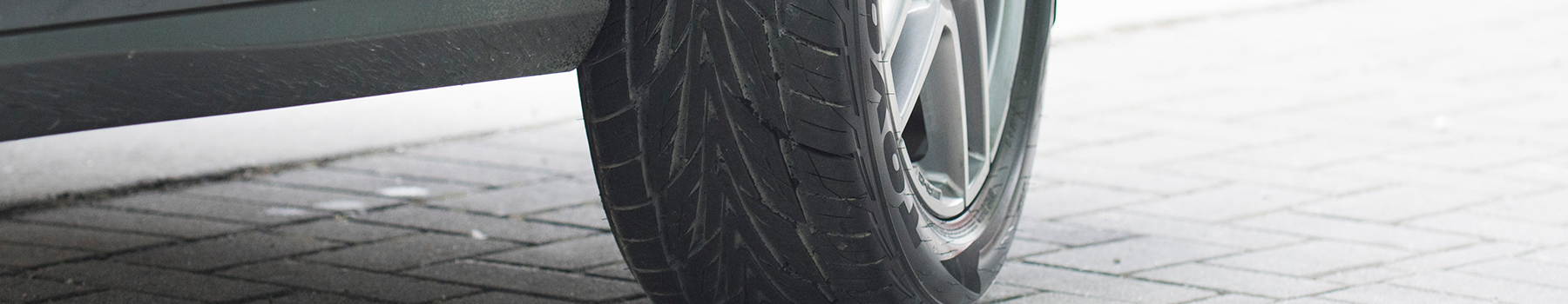  Pneu toutes saisons Proxes STIII SUV et CUV performance - photo - vue d'action